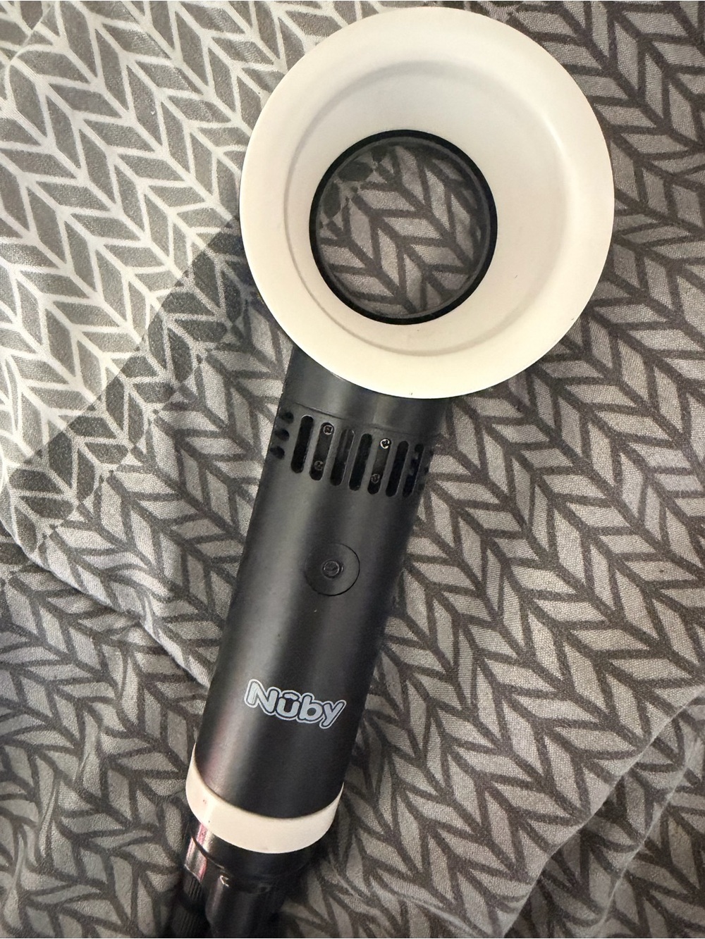 Nuby Black & White Portable Bladeless Fan